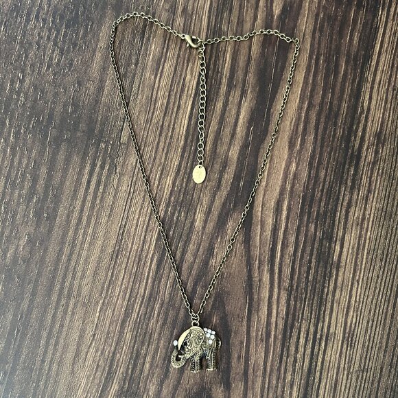 Claire's Elephant Necklace ASO Elena Gilbert - Picture 6 of 10